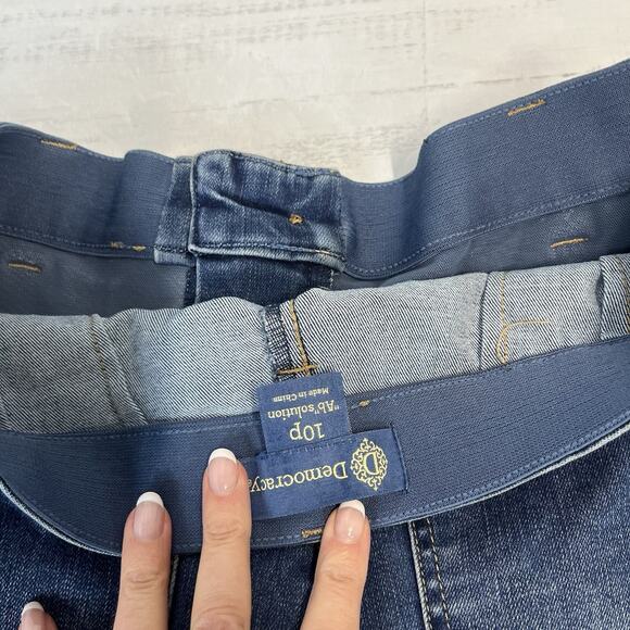 Democracy Jeans Pants sz 10 Pet Denim "Ab"solution Stretch Cargo Buttons Pockets - Picture 13 of 14